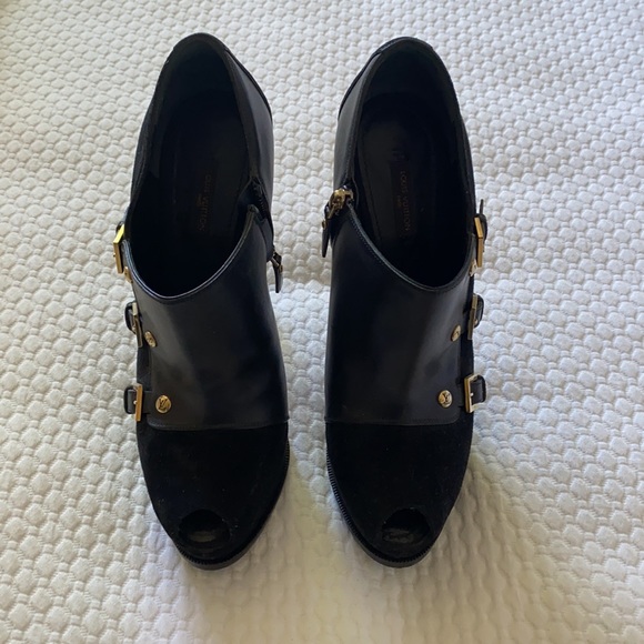 Louis Vuitton buckle booties with peep toe - Picture 2 of 3